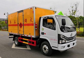 東風(fēng)國(guó)六4.1米易燃?xì)怏w廂式運(yùn)輸車