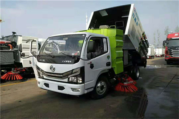 東風(fēng)多利卡掃路車（國六）