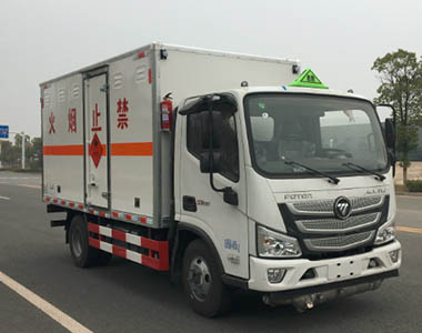 福田歐馬可危險(xiǎn)廢物廂式運(yùn)輸車(chē)